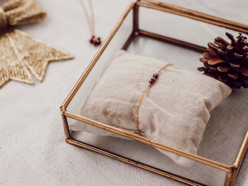 Bracelet Léa Grenat chaîne