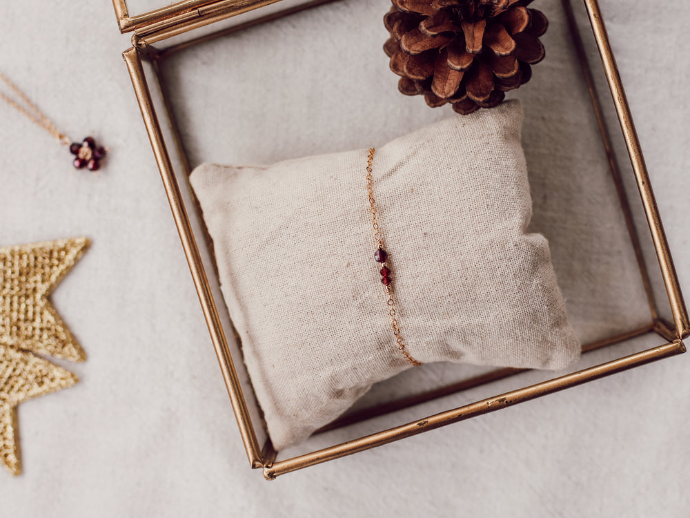 Bracelet Léa Grenat chaîne